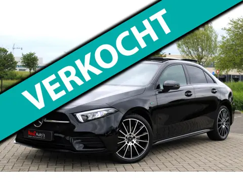 Mercedes-Benz A-klasse 250e AMG Edition l Pano Night Camera