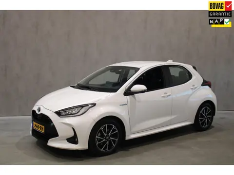 Toyota Yaris 1.5 Hybrid Dynamic Camera/Cruise Rijklaar incl bovag garantie