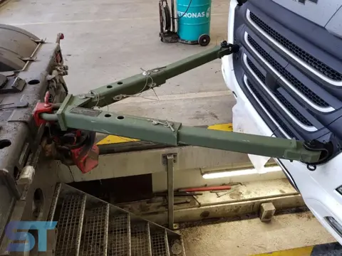 OSHKOSH NSN: 2540-01-496-8356 Medium Duty Tow Bar Kit * NEW*