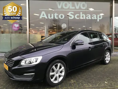 Volvo V60 1.5 T2 Summum Automaat | Rijklaar incl garantie | Vaste trekhaak Regensensor Climate contr