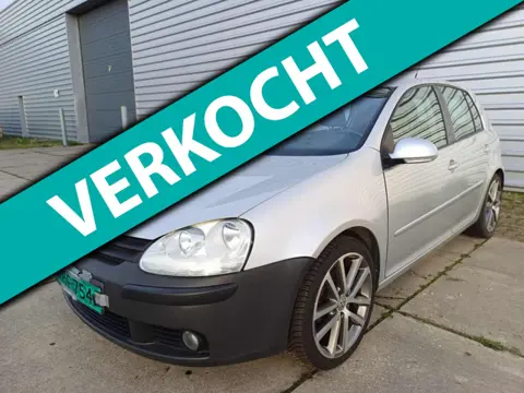 Volkswagen Golf V 1.9 TDI Tour