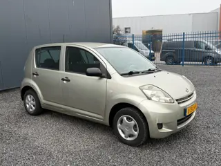 Daihatsu Sirion 2 1.0-12V Trend NWE APK!5DEURS!KOOPJE!