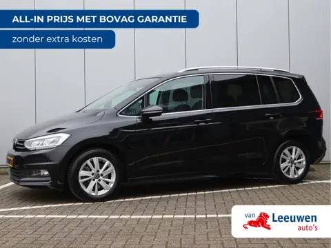 Volkswagen Touran 1.5 TSI Highline 7-zits | Panoramadak | Virtual | Keyless | ACC