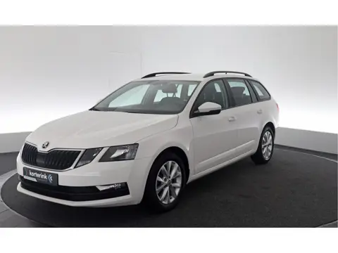Škoda Octavia Combi 1.0 TSI Greentech Business Edition | Trekhaak