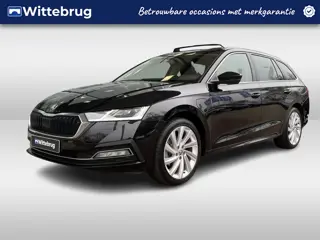 Škoda Octavia Combi 1.4 TSI 204PK DSG iV PHEV Style / Panorama dak / Lederen bekleding / Led matrix 