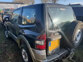 Mitsubishi Pajero 3.2 Di-D GLX MT 3DRS 5 PERS / EXPORT CAR / PARTS € 1450 MARGE TOTAL CAR FOR EXPORT