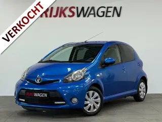 Toyota Aygo 1.0 VVT-i Dynamic Blue Airco/Bluetooth/Elektrische ramen