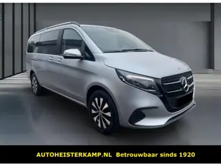 Mercedes-Benz V-Klasse 220d L2 Style Grijs Kenteken Distronic Camera Trekhaak LED MBUX 2 EL. Schuifd
