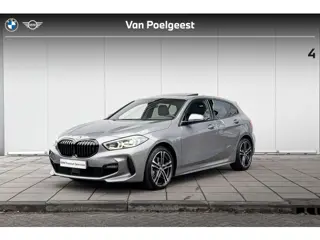BMW 1 Serie 118i M-Sport / Glazen Schuifdak / M-Achterspoiler / Achteruitrij Camera / Klasse 3 Alarm