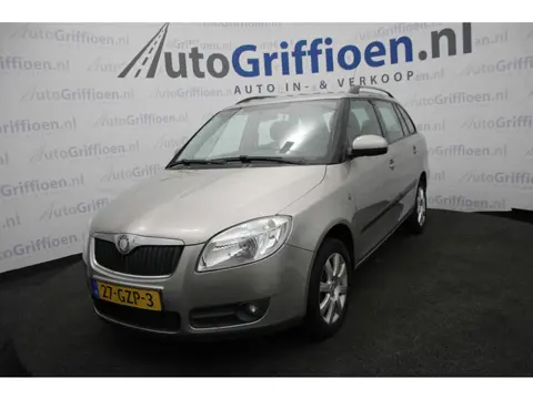 Škoda Fabia Combi 1.4-16V Ambiente netjes met trekhaak