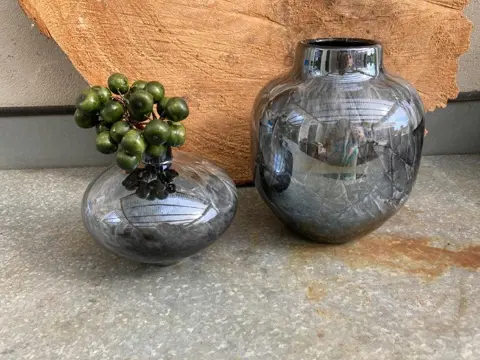 VAAS ANTRACIET MARMER LOOK SET 17,5 + 11,5 CM NIEUW