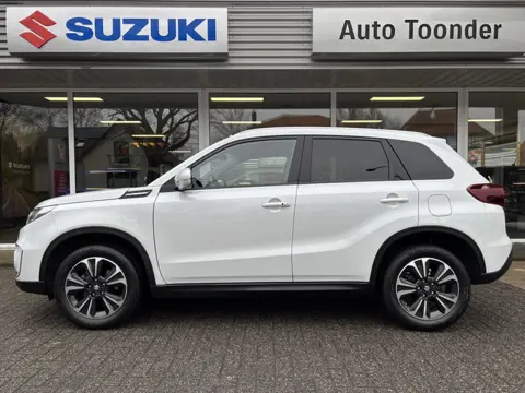Suzuki Vitara 1.4 Boosterjet Style Smart Hybrid (bj 2023)