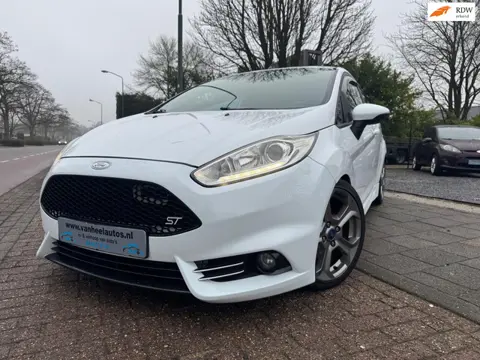 Ford Fiesta 1.6 ST A-C Elek Pakket Navi Lmv Camera