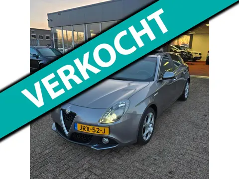 Alfa Romeo Giulietta 1.4 T Exclusive | DAK RAAM | Bi-XENON | LEDEREN STUURWIEL | NAVI |ELEKTRISCHE R