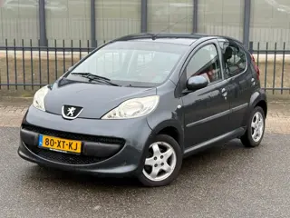 Peugeot 107 1.0-12V XS Urban Move | APK | NAP