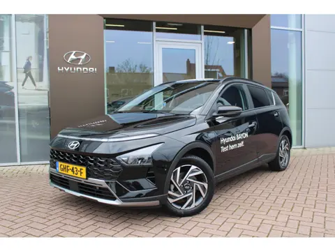 Hyundai Bayon 1.0 T-GDI 100pk 48V Premium Sky DCT Automaat Airco Navi Camera Carplay Schuifdak Demo 