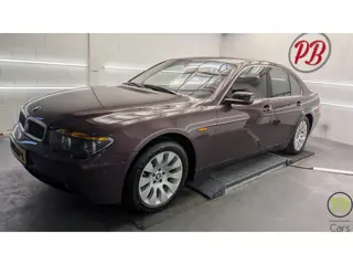BMW 7-serie 760i | V12 | 2002 | 140.653 km | Tourmalin Violet