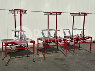 Taks dubbele werktafel met 2 weegschalen