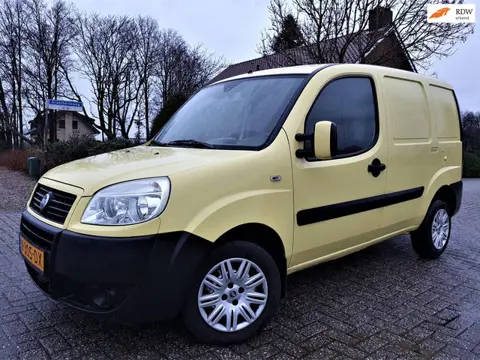 Fiat Doblò 1.4i Benzine met Zijdeur en een Nieuwe APK !