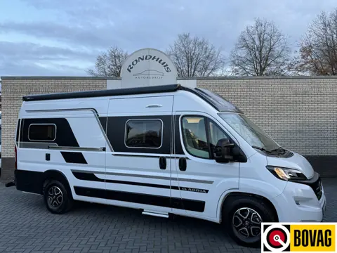 Adria Twin Supreme 640 SLB 140 pk AUTOMAAT 9-Traps Euro6 Fiat Ducato 8 **Enkele lengtebedden/4 zitpl