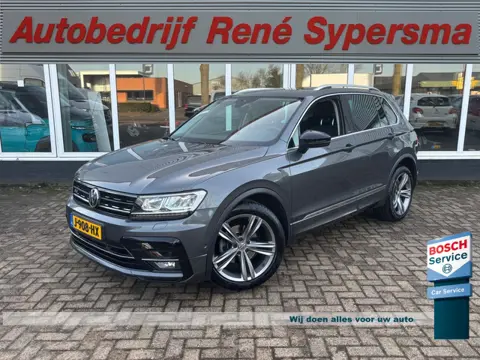 Volkswagen Tiguan 1.5 TSI ACT Highline Business R | Trekhaak | Pano | Stoelverwarming | Dodehoek Det