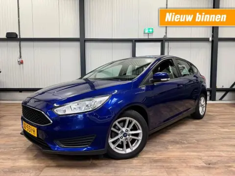FORD FOCUS 1.0 Trend / NAVI / AIRCO / CRUISE / 5-Drs / PDC /