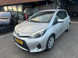 Toyota Yaris 1.5 Full Hybrid Aspiration CAMERA CRUISE CLIMA DEALER OH ORIG NL NAP