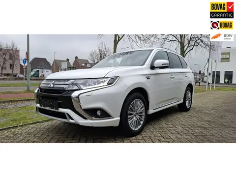 Mitsubishi Outlander 2.4 Intense Special Edition, volledig onderhouden!