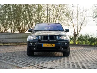 BMW X5 XDrive48i