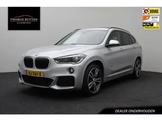 BMW X1 xDrive20i High Executive M-pakket 2017 | Dealer Onderhouden | Panorama Dak | Airco | Navigati