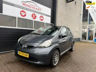 Toyota Aygo 1.0-12V +Met 1 JAAR APK