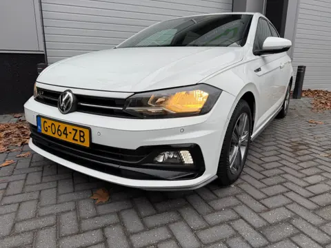 Volkswagen Polo 1.5 TSI R-Line Highline Business / Trekhaak / Apple Carplay
