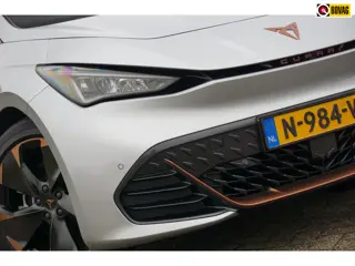 Cupra Born Adrenaline One - Geyser Silver - Carplay/Drive Assist/Camera