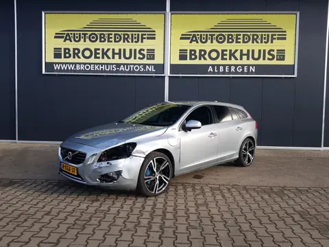 Volvo V60 2.4 D6 AWD Plug-In Hybrid Pure Limited (bj 2013)