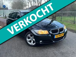 BMW 3-serie Touring 318i Business Line LCI Facelift *Groot Navi *Xenon