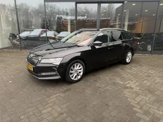 SKODA SUPERB Combi 1.4 TSI IV Clever+,Full LED,Trekhk Elekt,Cam360,Digi Dash,Stoel/stuurverw,Lane Ass.,