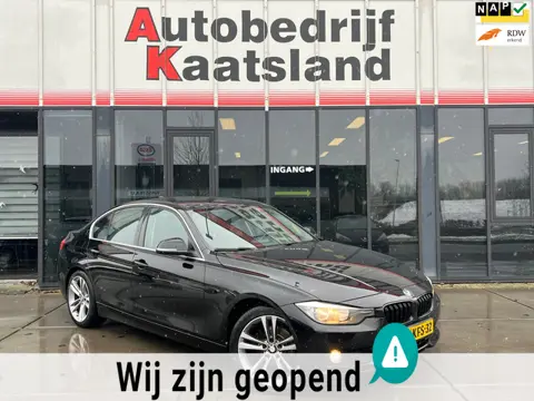 BMW 3-serie 320i EfficientDynamics Edition - Navi - Cruise -
