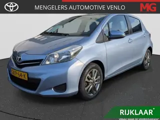 Toyota Yaris 1.3 VVT-i Aspiration | Rijklaar | Airco | Pcam | AllSeason |