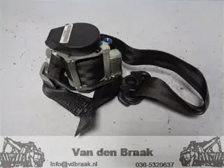 Skoda Octavia 2009-2013 Gordelspanner links voorzijde