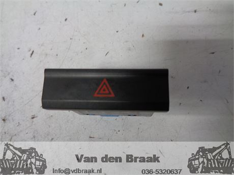 Volkswagen T-Roc 2017-2025 Alarmlichtschakelaar