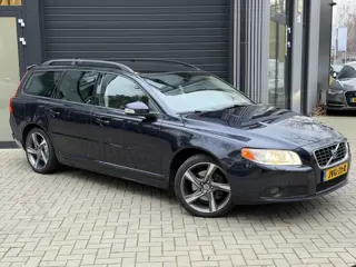 Volvo V70 2.5T Momentum