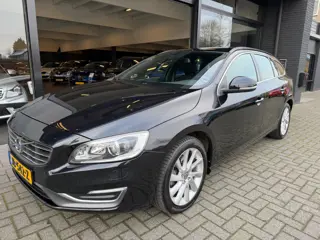 Volvo V60 2.0 T5 Summum / Automaat / apk 1-2027