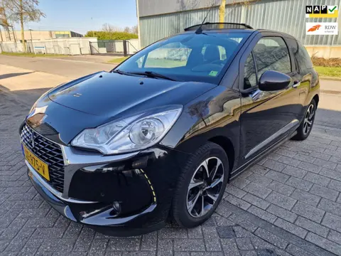 DS 3 Cabrio 1.2 PureTech So Chic, Nieuwe Apk, Nap, Inruil mogelijk.