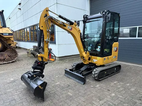 Caterpillar 301.8NG (bj 2023)