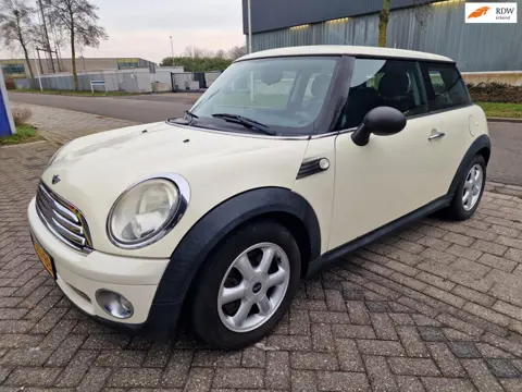 Mini Mini 1.4 One-line, Apk, Nap, Zeer goed rijdend, Inruil mogelijk.