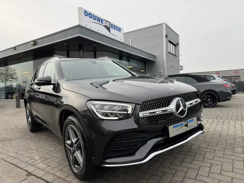 Mercedes-Benz GLC 300e 4MATIC Business Solution AMG Pano-Dak | Camera | Stoelverw. | Elekt. Klep