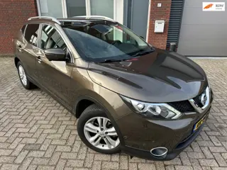 Nissan Qashqai 1.2 Tekna / Pano / Navi / Camera / PDC / AUT