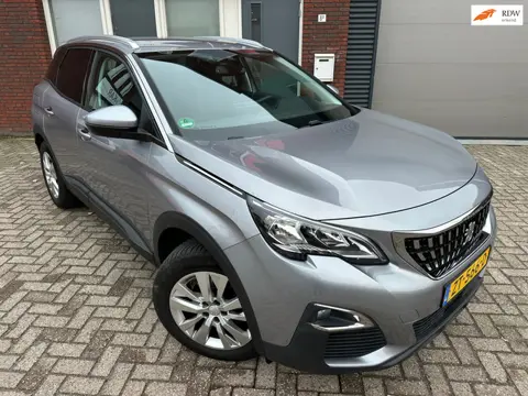 Peugeot 3008 1.2 PureTech Blue Lease Executive / Navi / Carplay / PDC / DAB