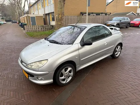 Peugeot 206 CC Airco / Leuke cabrio / 147.000 km