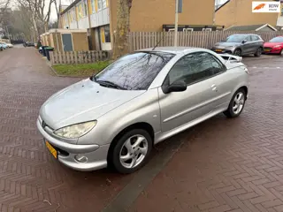 Peugeot 206 CC Airco / Leuke cabrio / 147.000 km